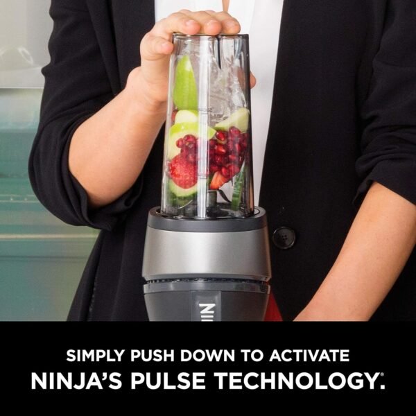 91lW8LsWpKL._AC_SL1500_ Ninja Fit Compact Personal Blender review Powerful 700-Watt Portable Smoothie Maker for Everyday Use